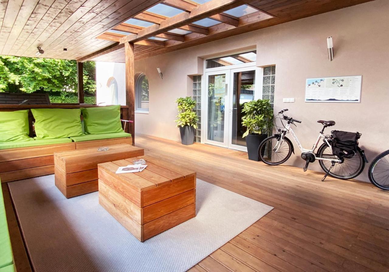 Topart Apartman I Balatonfenyves Esterno foto