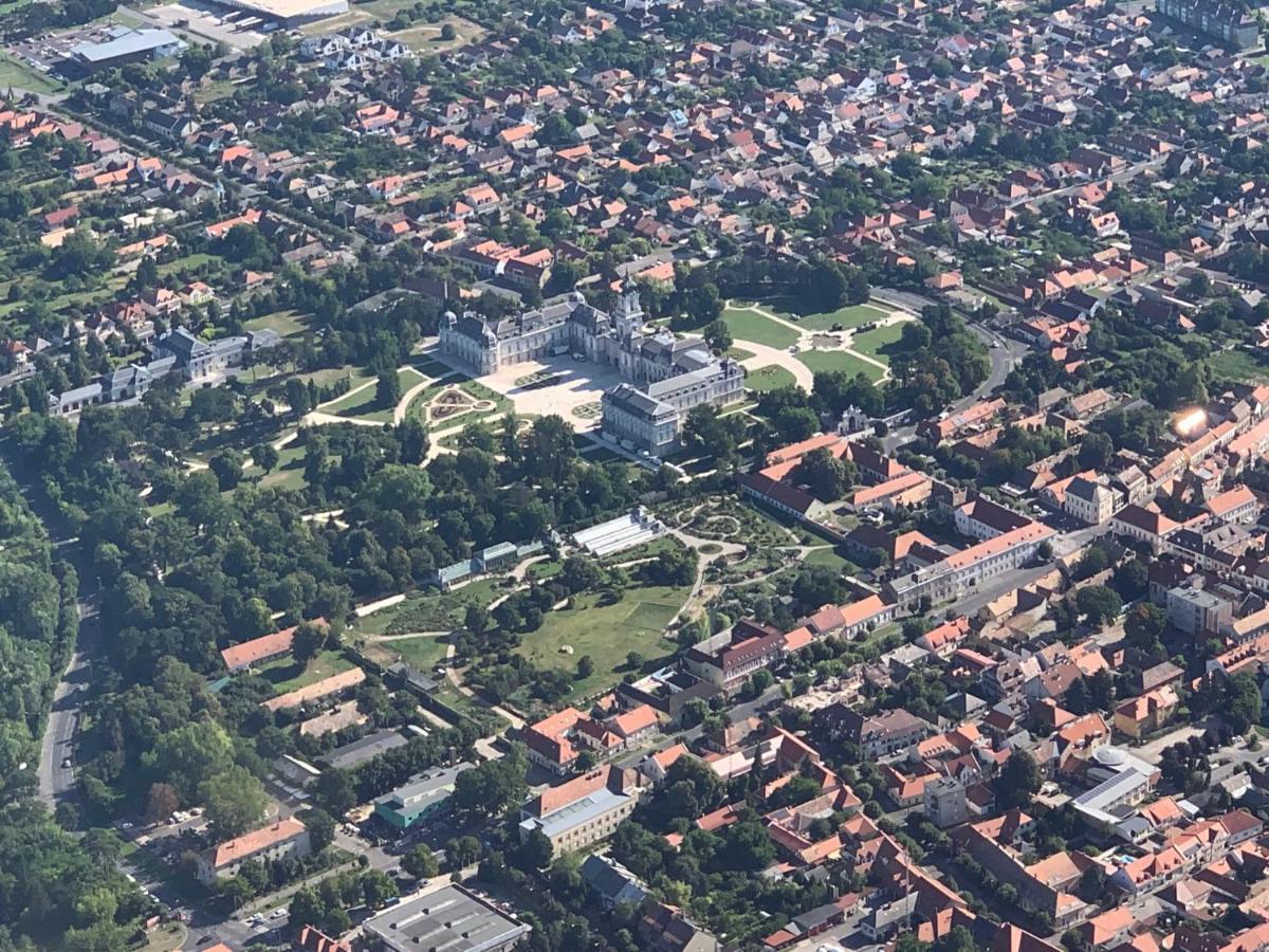 Topart Apartman I Balatonfenyves Esterno foto