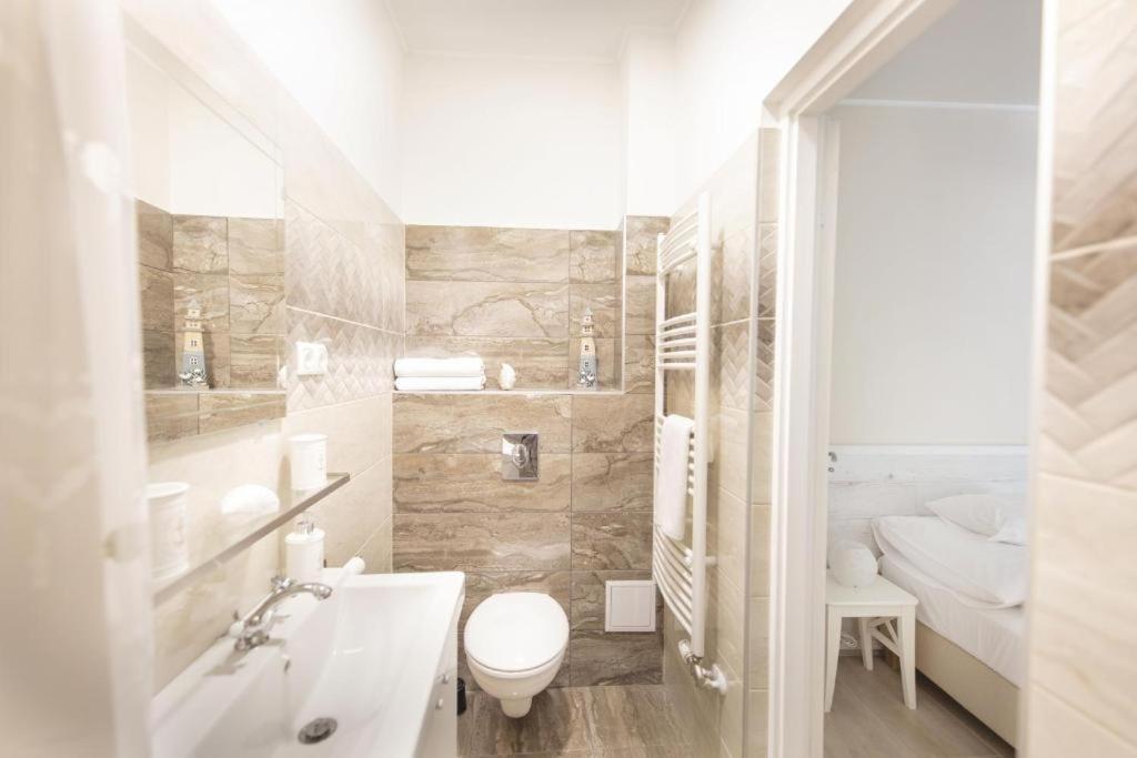 Topart Apartman I Balatonfenyves Esterno foto