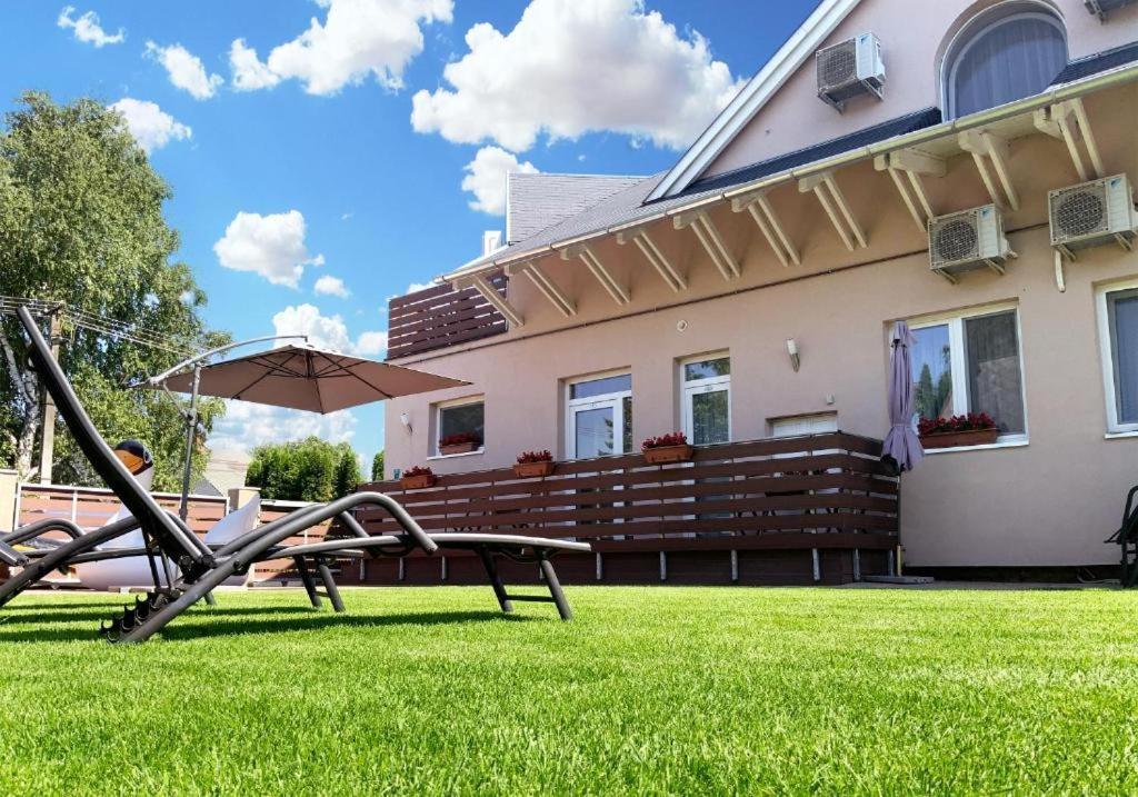 Topart Apartman I Balatonfenyves Esterno foto